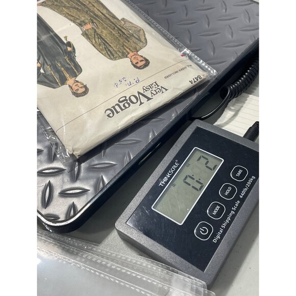 Very Easy Vogue 8474 Misses Kaftan Caftan All Sizes Included Pattern Vintage CUT - Picture 6 of 6